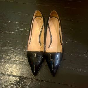 M. Gemi  kitten Heels Black patent leather 1 inch heel